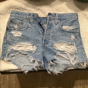 Levi Jean Shorts 501
